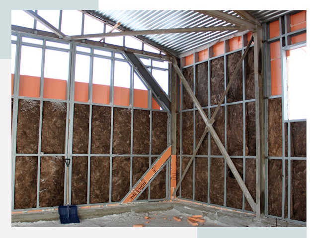 Утепленные ангары в Североуральске