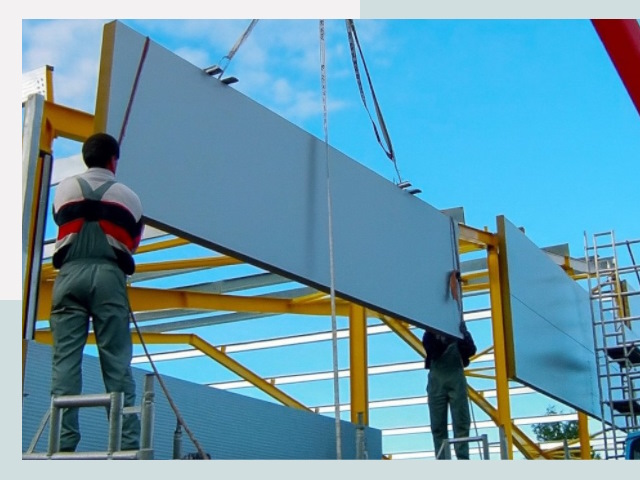 Монтаж сэндвич-панелей в Североуральске от 618 руб.